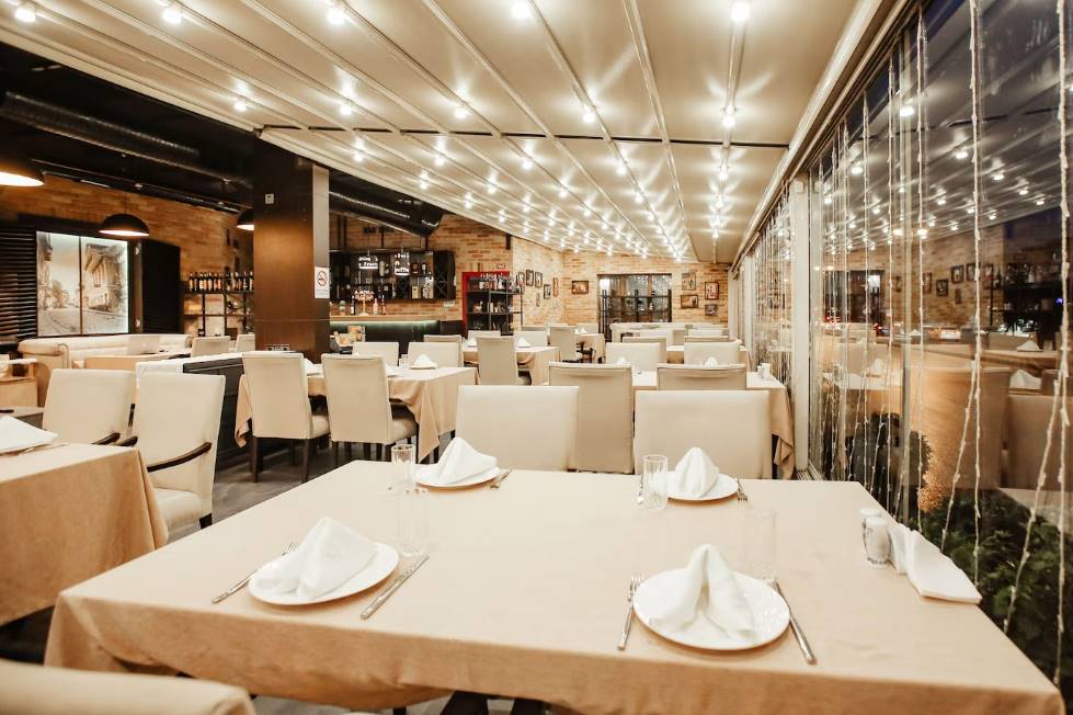 how can i make my restaurant fit out unique1