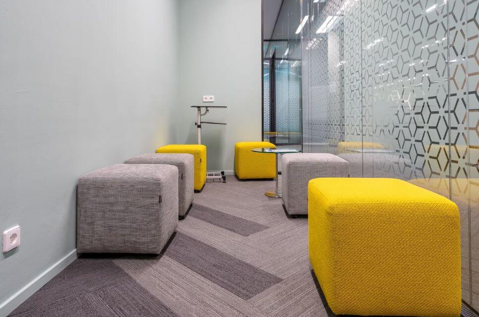 how can you pick the ideal furniture for your office fit outs2